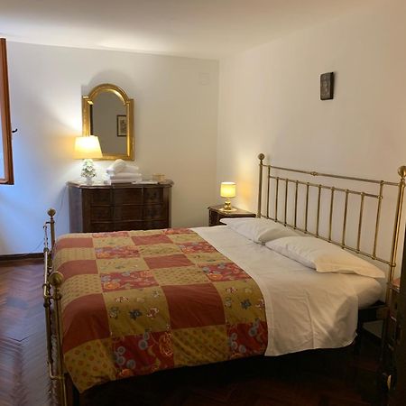 Grimaldi Apartments San Marco & Castello เวนิส ภายนอก รูปภาพ