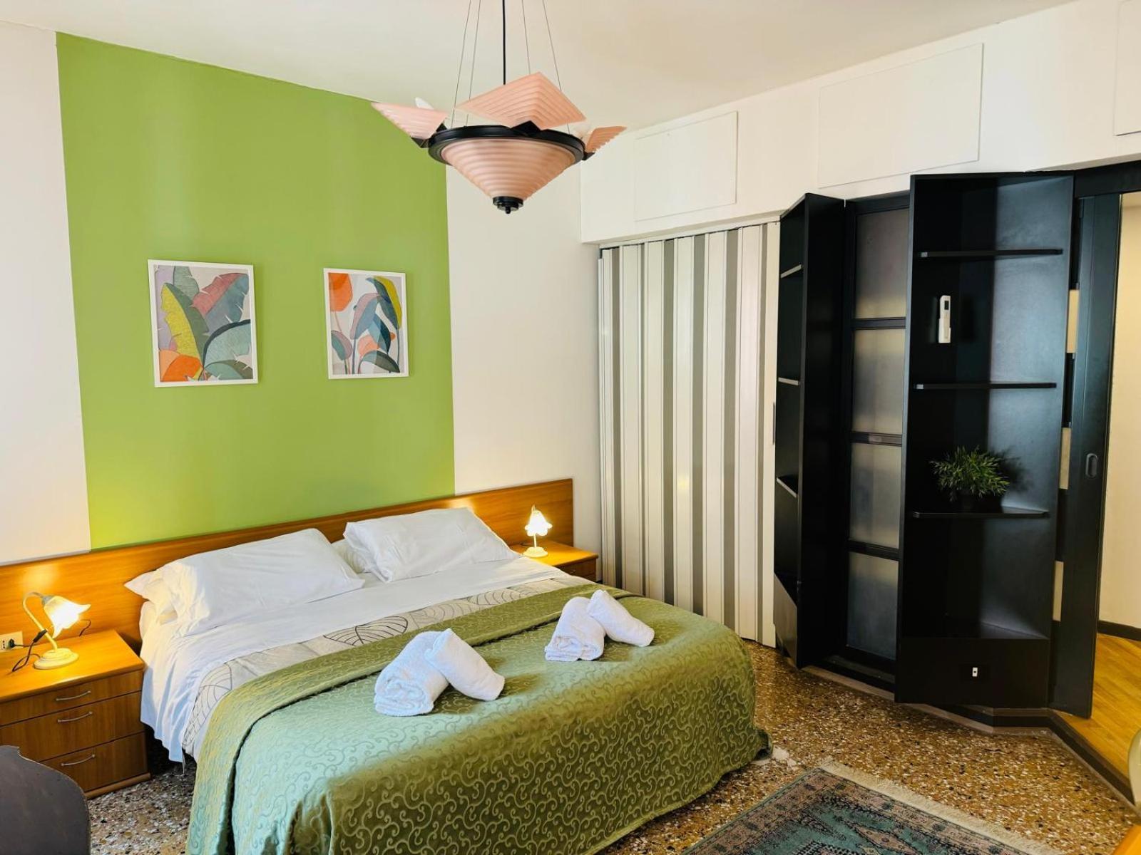 Grimaldi Apartments San Marco & Castello เวนิส ภายนอก รูปภาพ