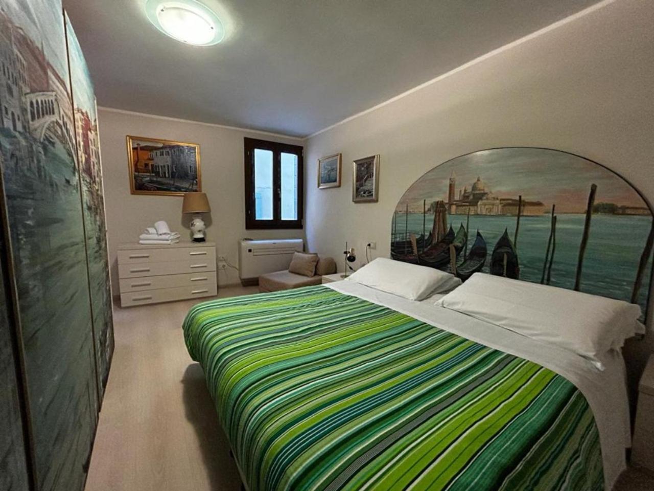 Grimaldi Apartments San Marco & Castello เวนิส ภายนอก รูปภาพ