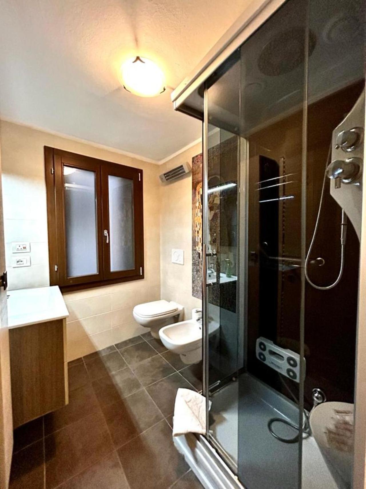 Grimaldi Apartments San Marco & Castello เวนิส ภายนอก รูปภาพ